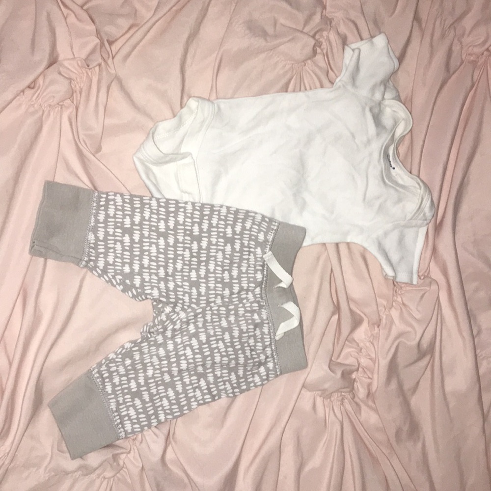 BABY BUNDLE! - Picture 4 of 8